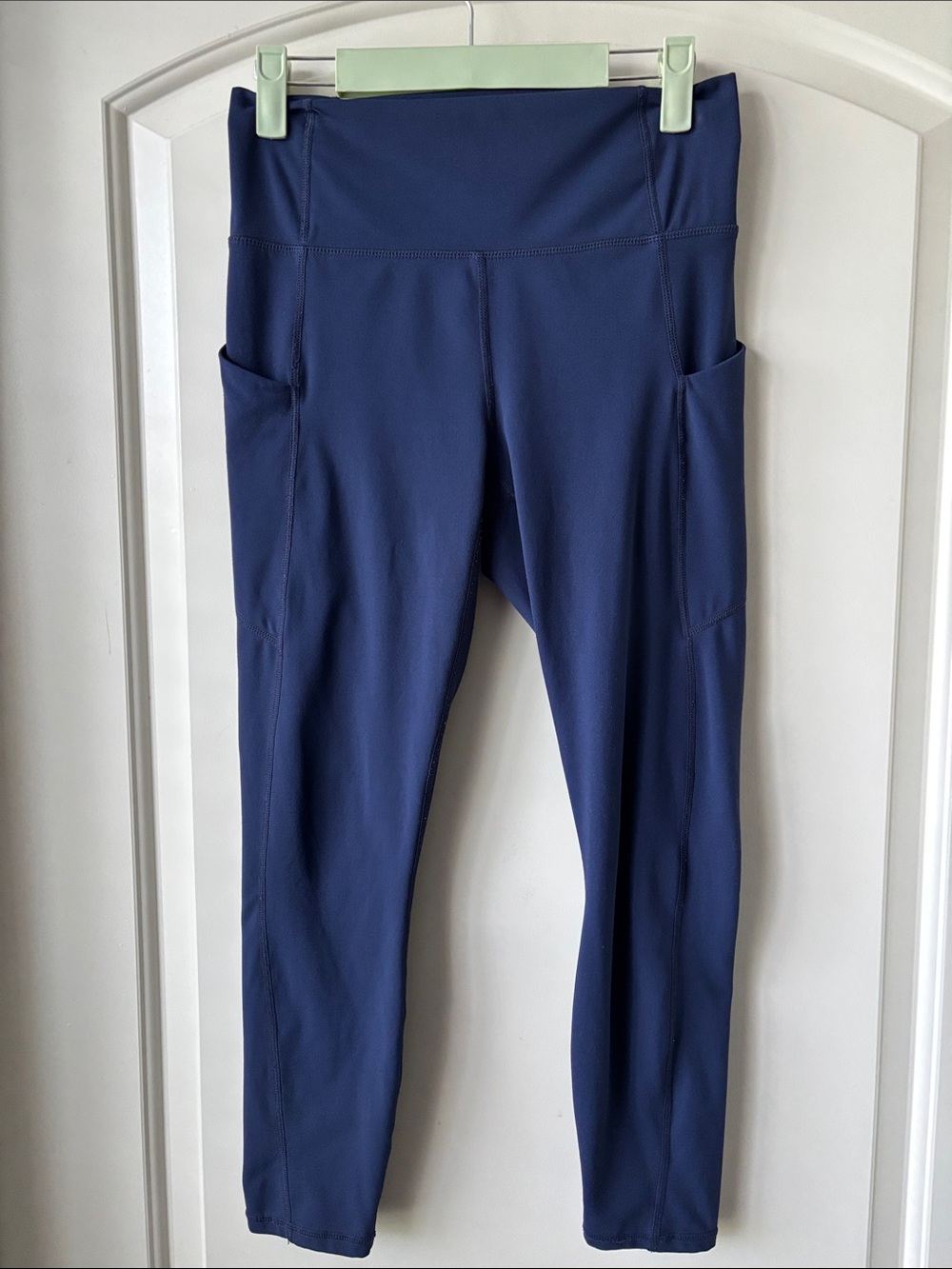 Fabletics Oasis PureLux High Waisted 7/8 Legging- M- Blue Abyss